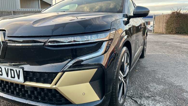 Renault Megane E-Tech EV60 160kW Iconic 60kWh Optimum Charge 5dr Auto Electric Hatchback